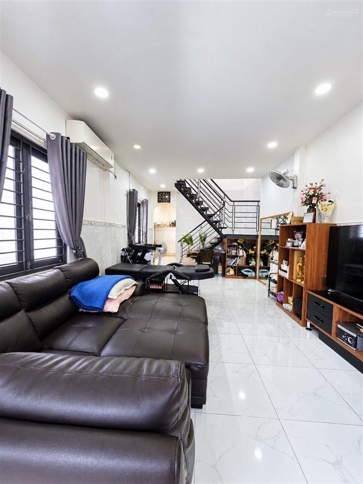 Nhà bán trần tấn  tân sơn nhì  hẻm ôtô  5.4x15m(81m)  2 tầng giá nhỉnh 6 tỷ