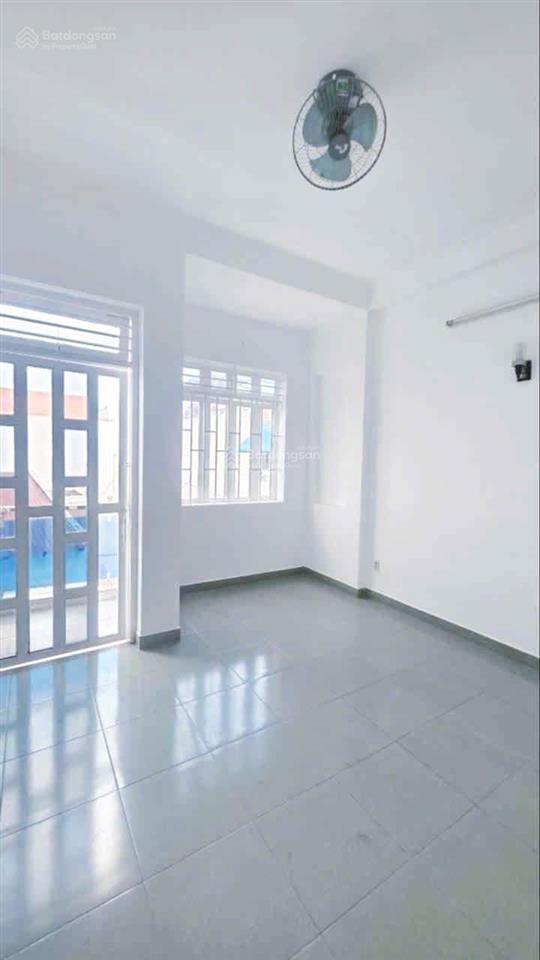 Nguyễn sơn  4 tầng  5pn  hẻm xe hơi thông  4x14m  giá 5.xt