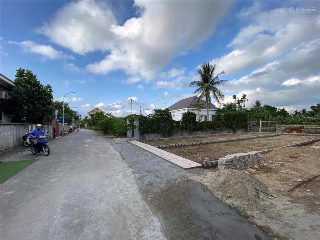 Lô góc mặt trục thôn8m giữa khu dân cư đông đúc gần các tiện ích thích hợp đầu tư hay an cư giá tốt