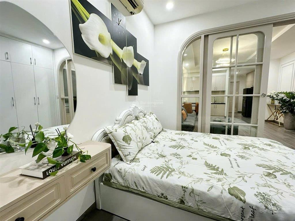 Cho thuê căn hộ 1 phòng ngủ full đồ nhà cực đẹp giá chỉ 12tr/tháng em việt 0868 598 ***