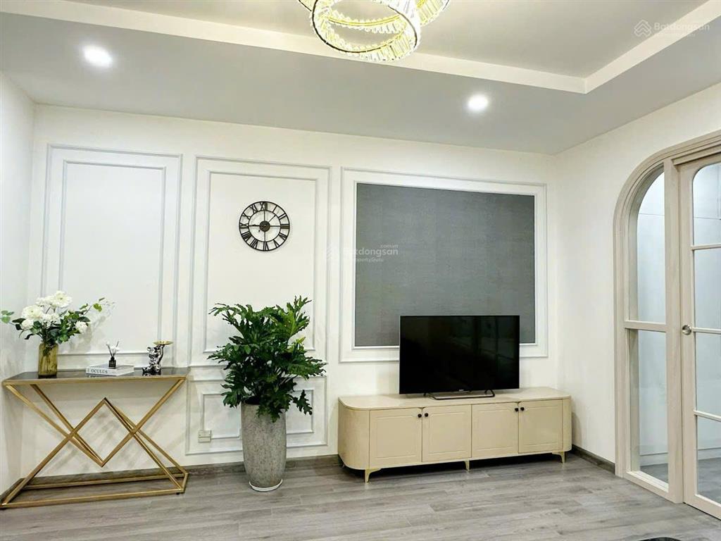 Cho thuê căn hộ 1 phòng ngủ full đồ nhà cực đẹp giá chỉ 12tr/tháng em việt 0868 598 ***
