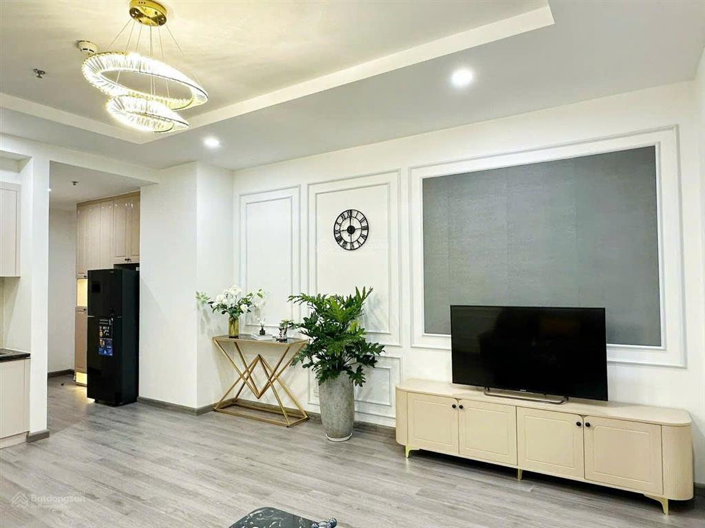 Cho thuê căn hộ 1 phòng ngủ full đồ nhà cực đẹp giá chỉ 12tr/tháng em việt 0868 598 ***