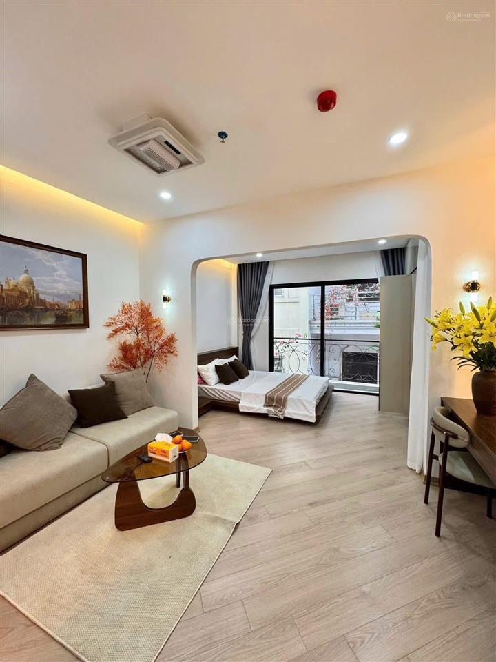 Cho thuê căn hộ dịch vụ 1 ngủ 1 khách tại phùng chí kiên  nghĩa đô (ô tô đỗ cửa)