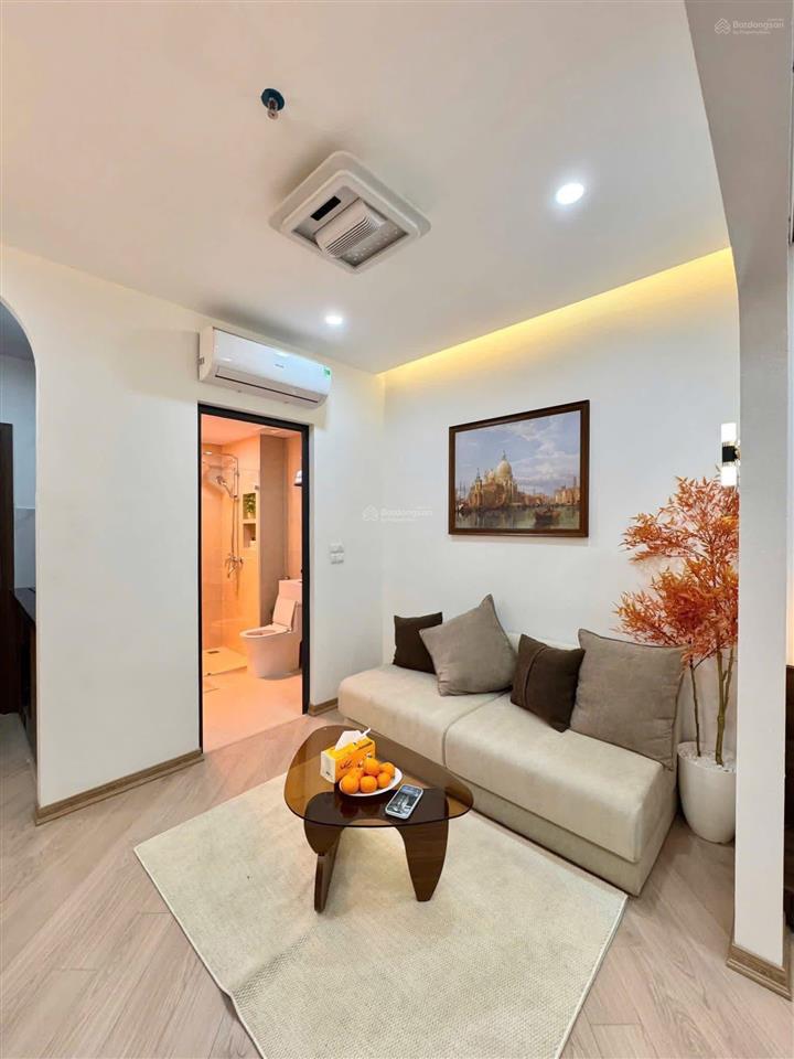 Cho thuê căn hộ dịch vụ 1 ngủ 1 khách tại phùng chí kiên  nghĩa đô (ô tô đỗ cửa)