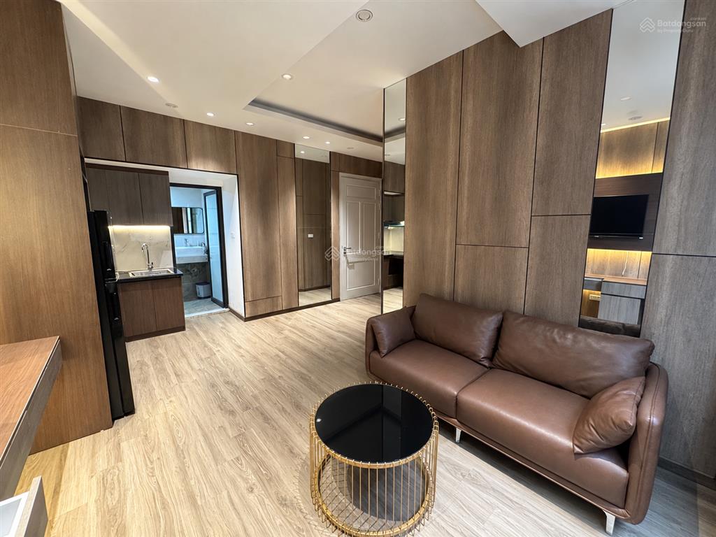 Căn hộ 1 ngủ  ô tô đỗ cửa tại 466 đê la thành, đống đa