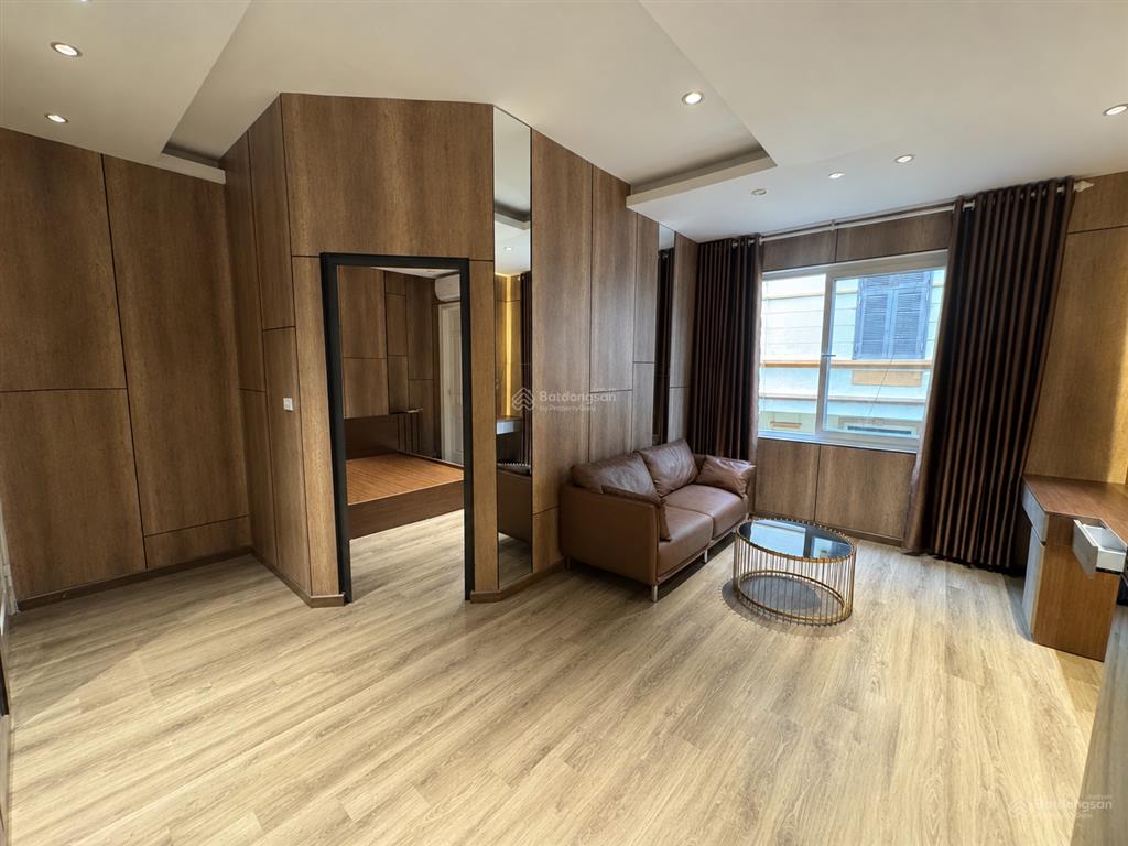 Căn hộ 1 ngủ  ô tô đỗ cửa tại 466 đê la thành, đống đa