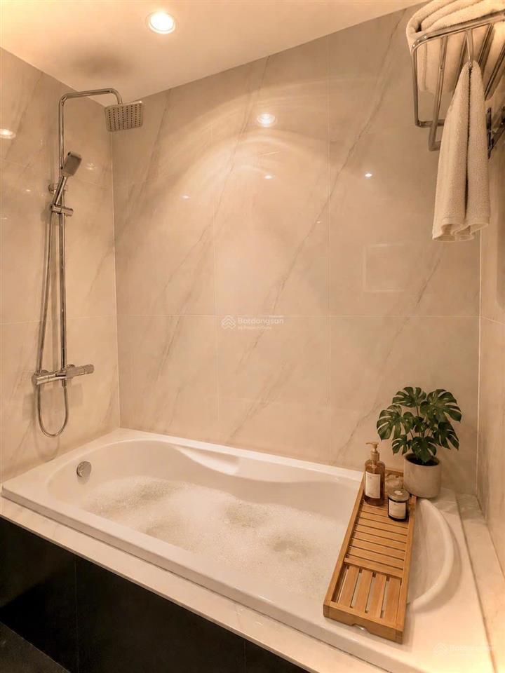 Căn hộ cao cấp  1 ngủ 1 khách ngay 477 đội cấn (nhận xe điện  ngoại quốc)
