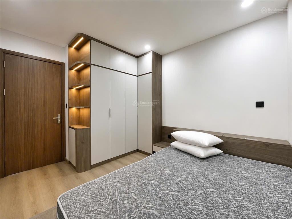 Căn hộ cao cấp 2 ngủ  ngay tại 84 tứ liên, tây hồ