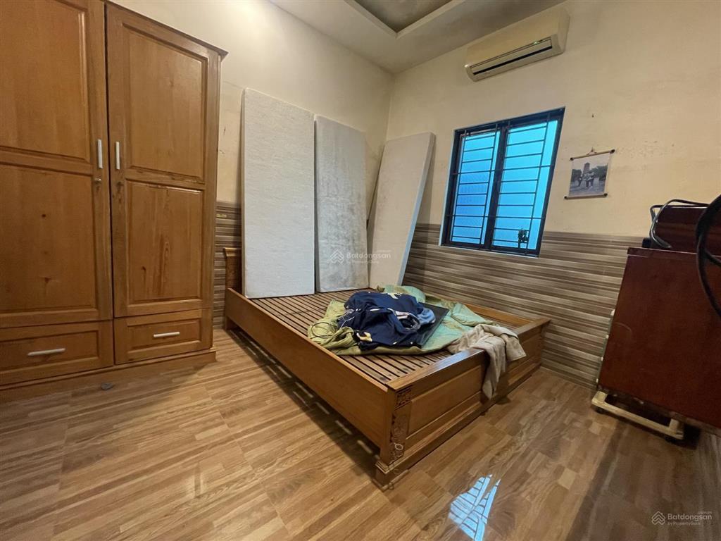 Bán nhà hẻm ô tô  đường xóm chiếu, gần siêu thị go nha trang