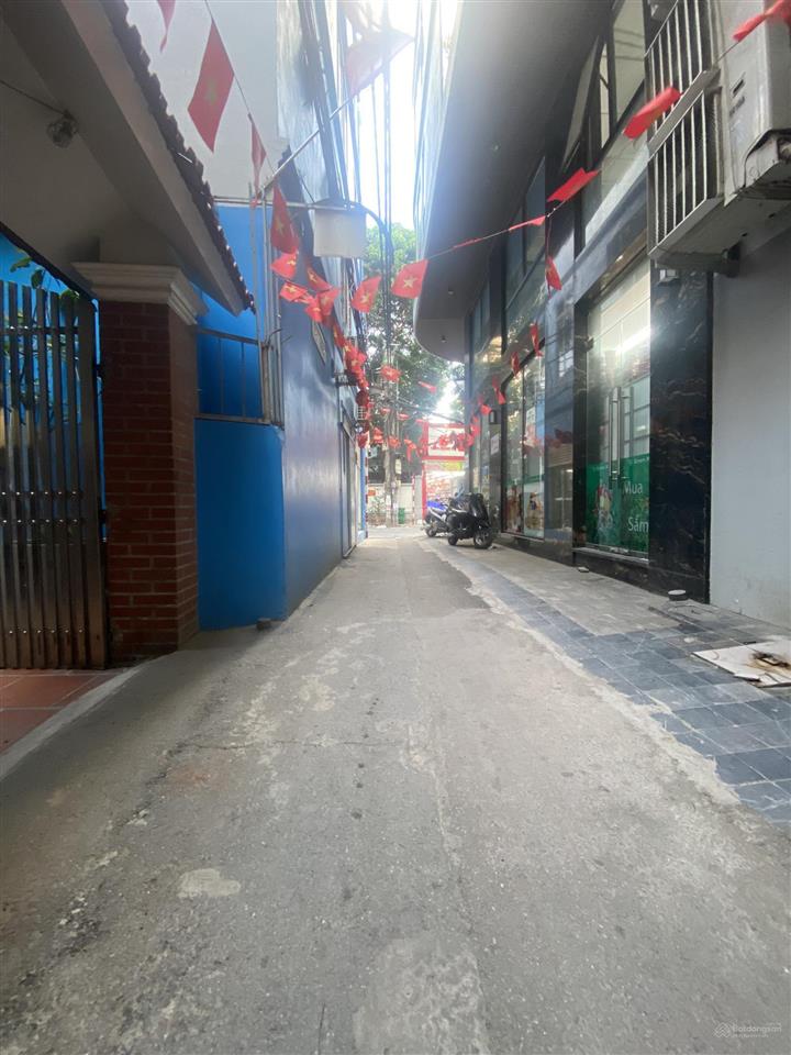 Bán gấp nhà 3 tầng cũ tại mỹ đình dt83,9m2 mt 4,2m lô góc giá chào 155tr/1m2 có thương lượng