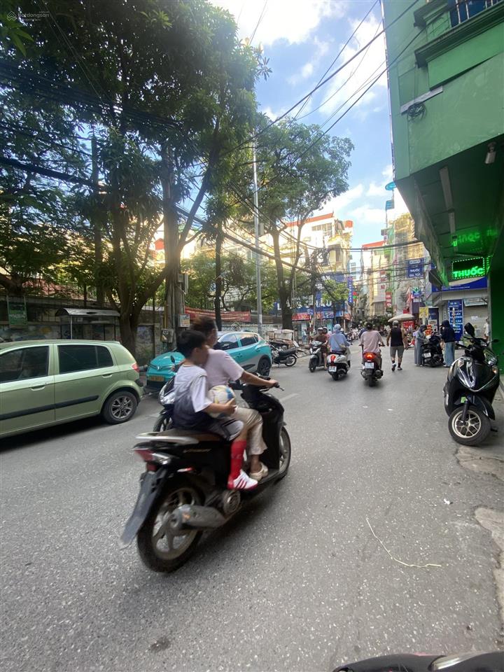 Bán gấp nhà 3 tầng cũ tại mỹ đình dt83,9m2 mt 4,2m lô góc giá chào 155tr/1m2 có thương lượng