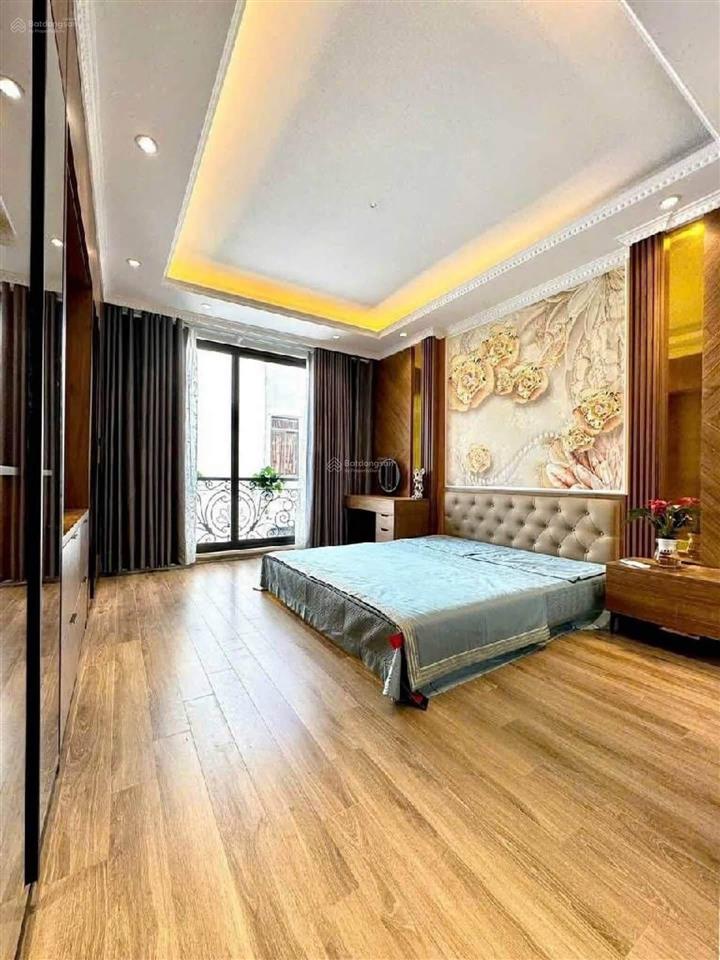 Bán nhà doãn kế thiện, cầu giấy dt 44m2 x 6 tầng ô tô vào nhà giá chào 12,x tỷ