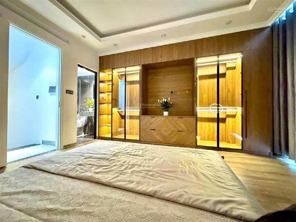 Bán nhà doãn kế thiện, cầu giấy dt 44m2 x 6 tầng ô tô vào nhà giá chào 12,x tỷ