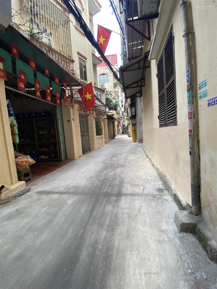 Bán nhà yên hoà 57m2x4,5 tầng lô góc 3 thoáng mt 3,9m. giá chào 13,7 tỷ còn thương lượng