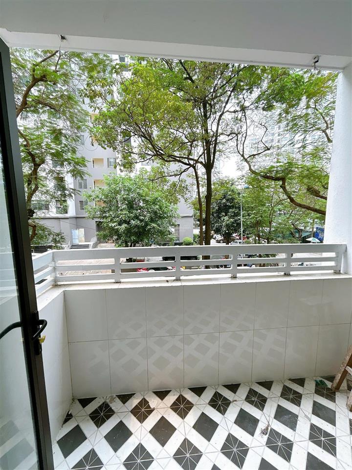 Căn hộ cần cắt lỗ 70m2  ct4ax2 bắc linh đàm  3 ngủ  view đông nam  4,2 tỷ bao hết sổ đỏ