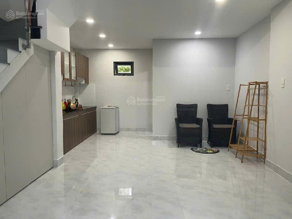 Bán nr 1pn, 1wc, giá siêu hời 4,1 tỷ, 33m2 tại hẻm nguyễn tuyển, p bình trưng tây, q2