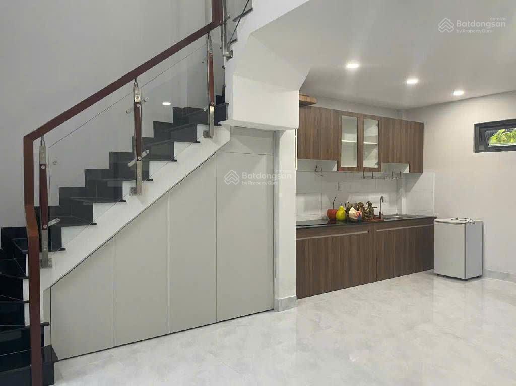 Bán nr 1pn, 1wc, giá siêu hời 4,1 tỷ, 33m2 tại hẻm nguyễn tuyển, p bình trưng tây, q2