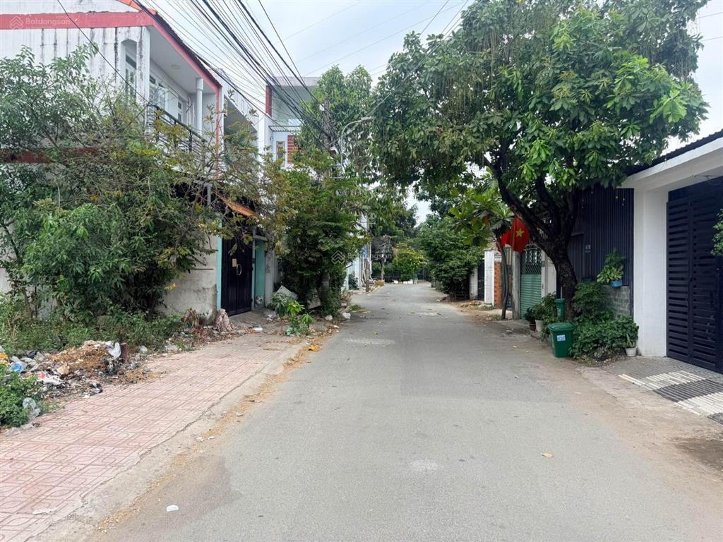 4,9 tỷ đất hẻm xe tải kdc gò cát, p. long trường, q.9.