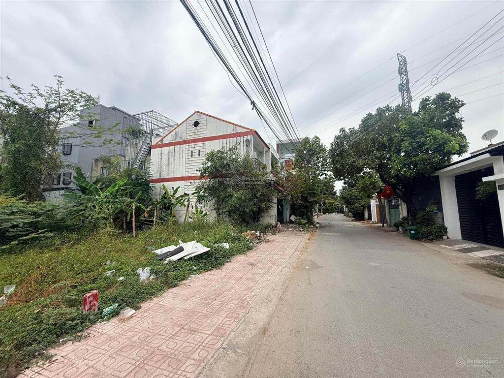 Bán đất ở gò cát, giá ưu đãi 4,9 tỷ, 70m2, mặt tiền 4m