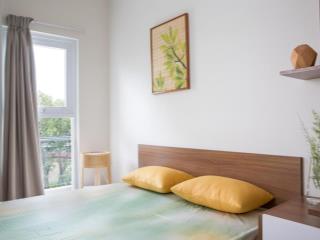 Cho thuê căn hộ flora anh đào. giá 8,5 triệu/tháng (1pn + 1, đầy đủ nội thất)  0917 495 ***