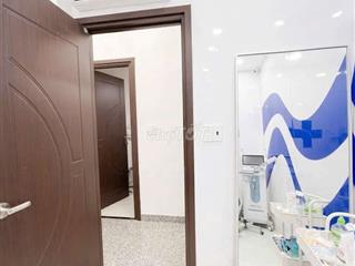  Hẽm xe hơ, sát mặt tiền đườngi Cách Mạng Tháng Tám, Phường Hòa Hưng,