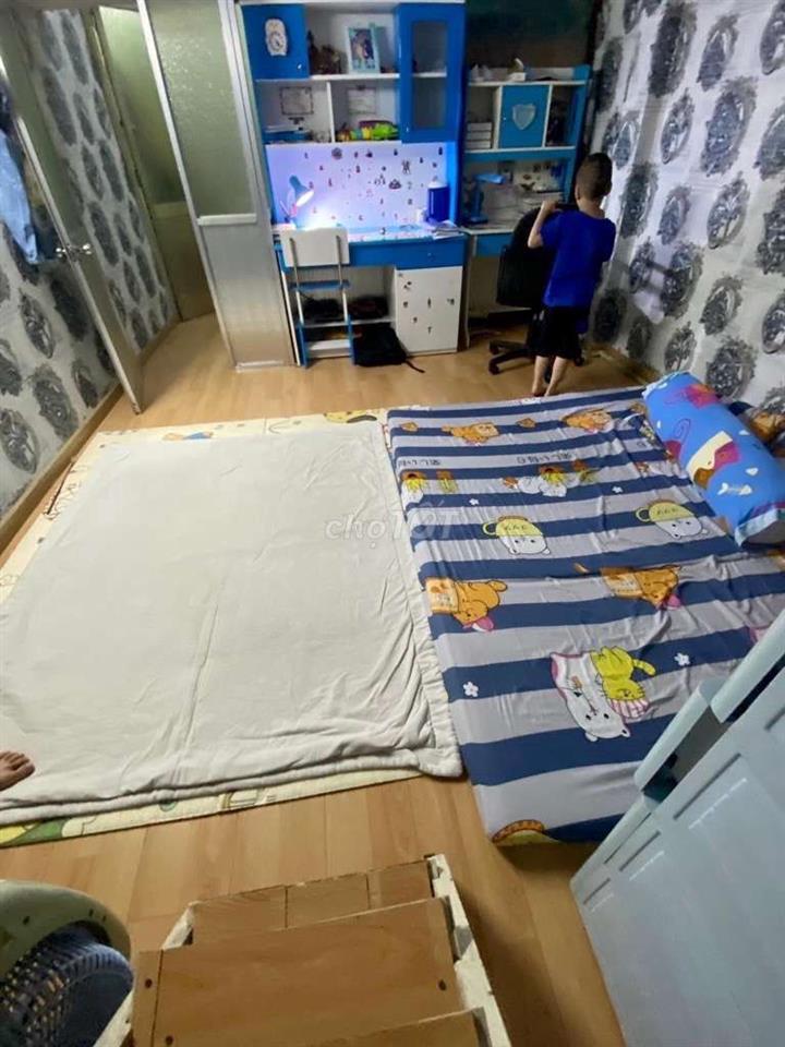 Nhà riêng, ngay chợ Ông Địa, Siêu Thị, Trường Hoc các cấp. 