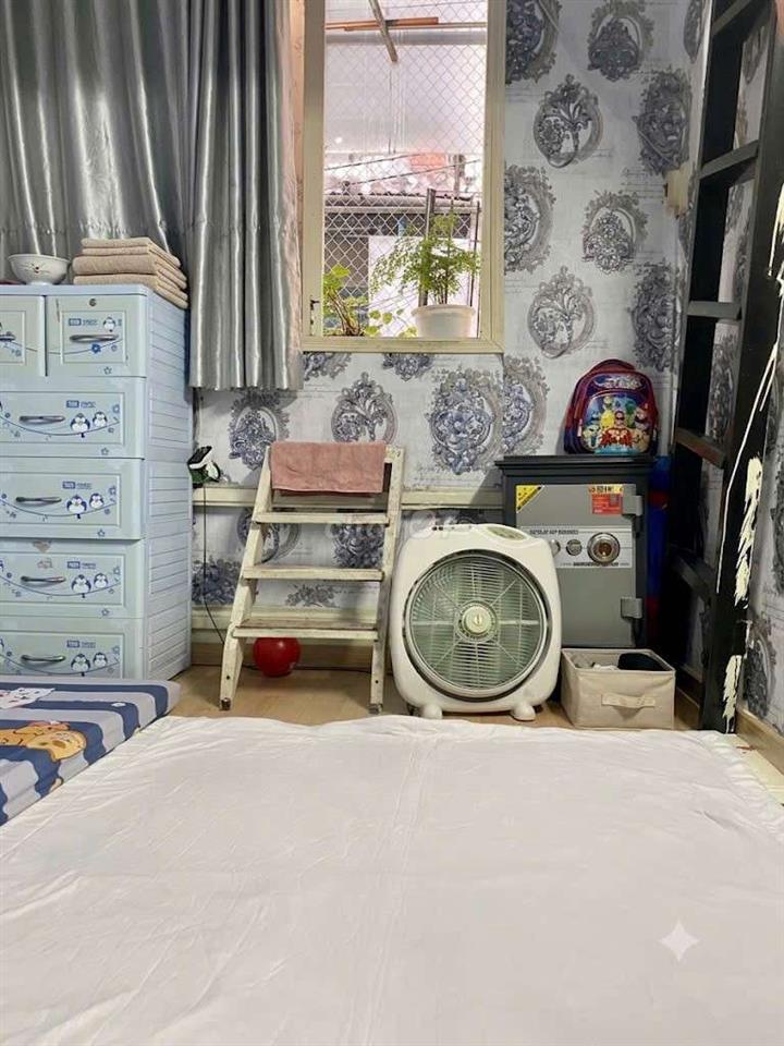 Nhà riêng, ngay chợ Ông Địa, Siêu Thị, Trường Hoc các cấp. 