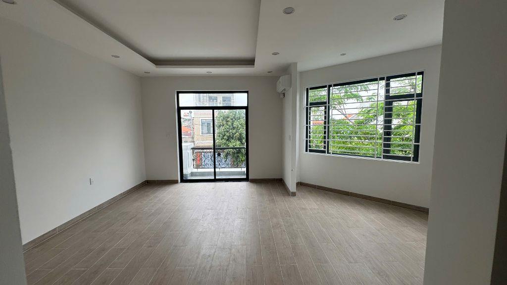 NHÀ ĐẸP NGUYỄN VĂN TIẾT – TRUNG TÂM LÁI THIÊU