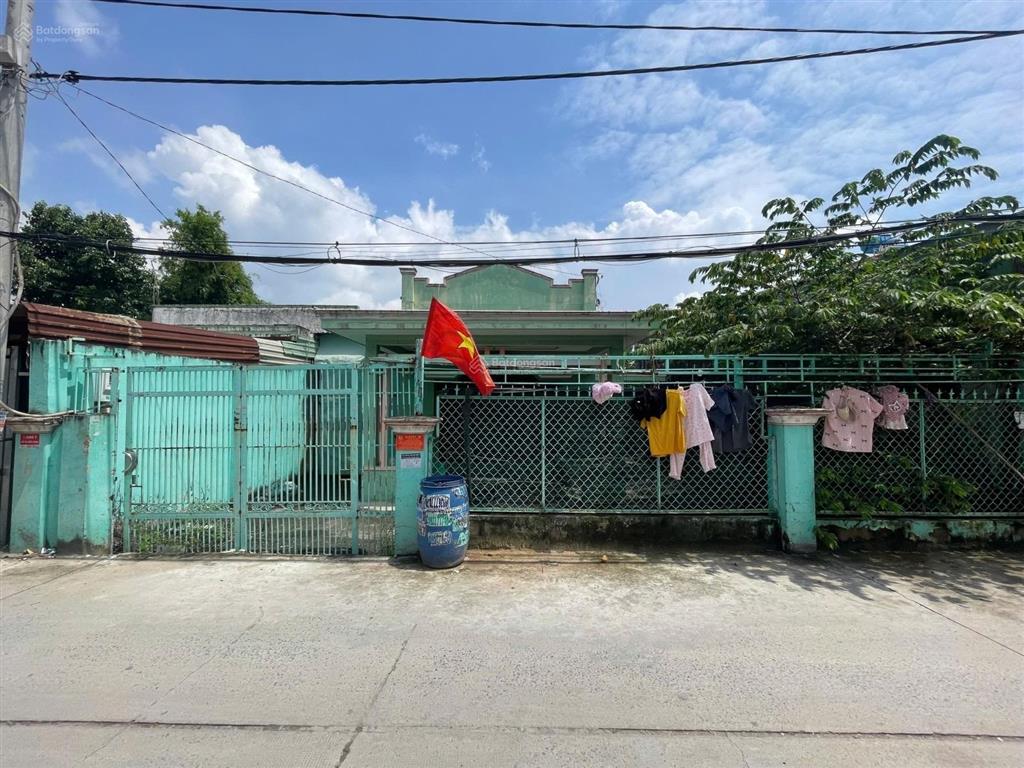 Hiếm quá hiếm! đường ô tô tải ngang khủng 12m full thổ cư giá chỉ 9.7 tỷ (còn thương lượng)