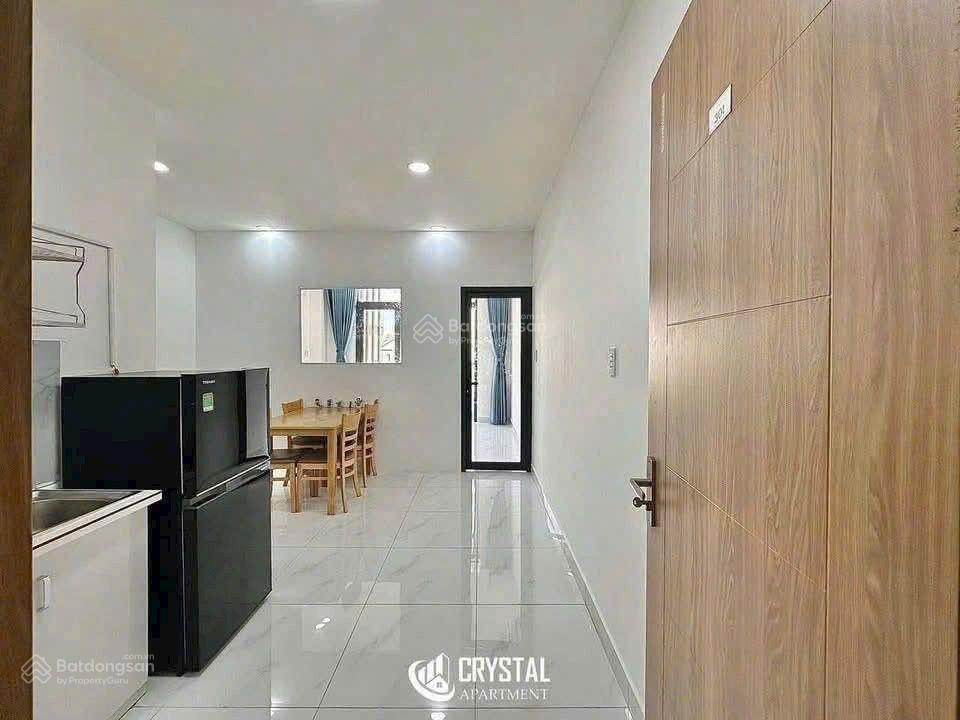 Cho thuê căn hộ 1 phòng ngủ ngay trung tâm quận 10