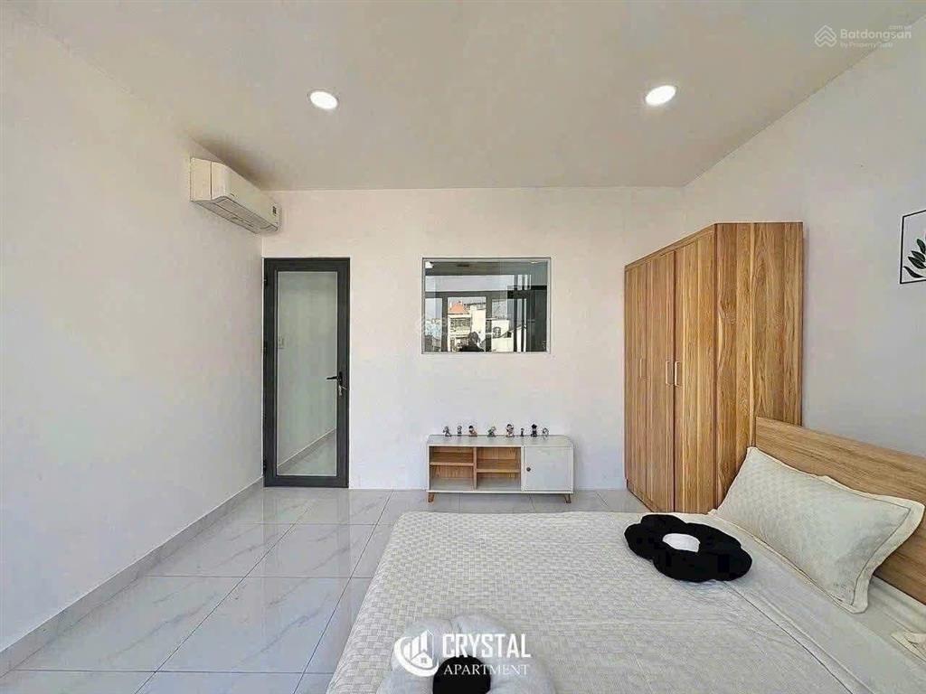 Cho thuê căn hộ 1 phòng ngủ ngay trung tâm quận 10