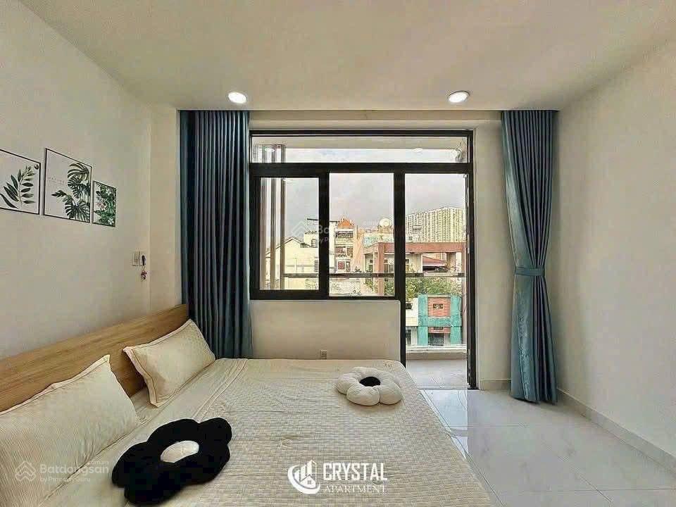 Cho thuê căn hộ 1 phòng ngủ ngay trung tâm quận 10
