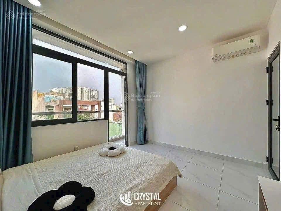 Cho thuê căn hộ 1 phòng ngủ ngay trung tâm quận 10
