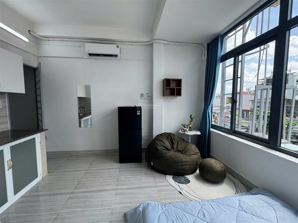 Em trống 1 phòng ngay vòng xoay dân chủ  quận 10