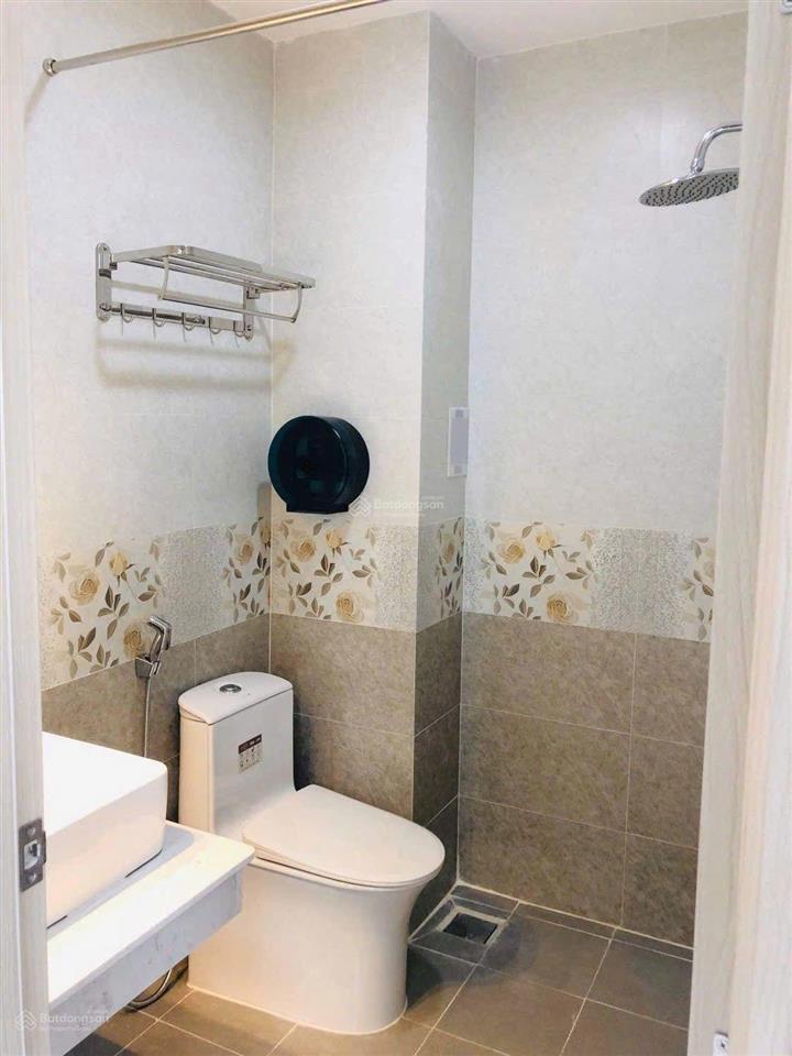 Cuối tháng trống căn ban công siêu rẻ ngay trung tâm quận 3