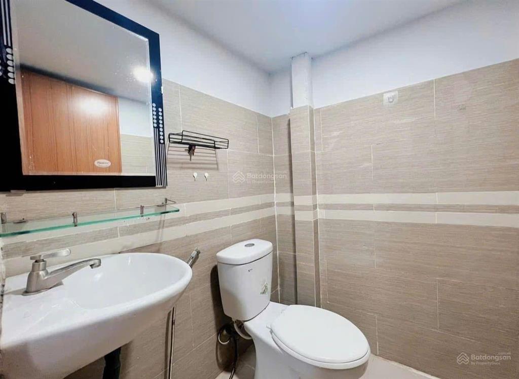Phòng trọ có thang máy ngay trung tâm quận 3  quận 10