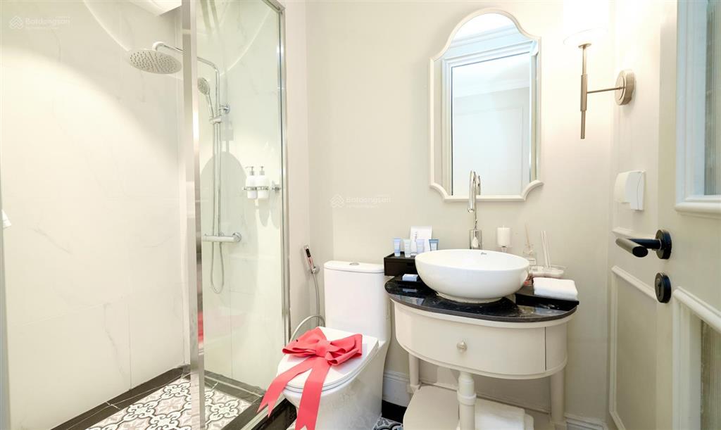 Bán nhanh căn góc vip của vip, view vườn thực vật, đối diện trường học, chân chung cư. giá 9.7 tỷ