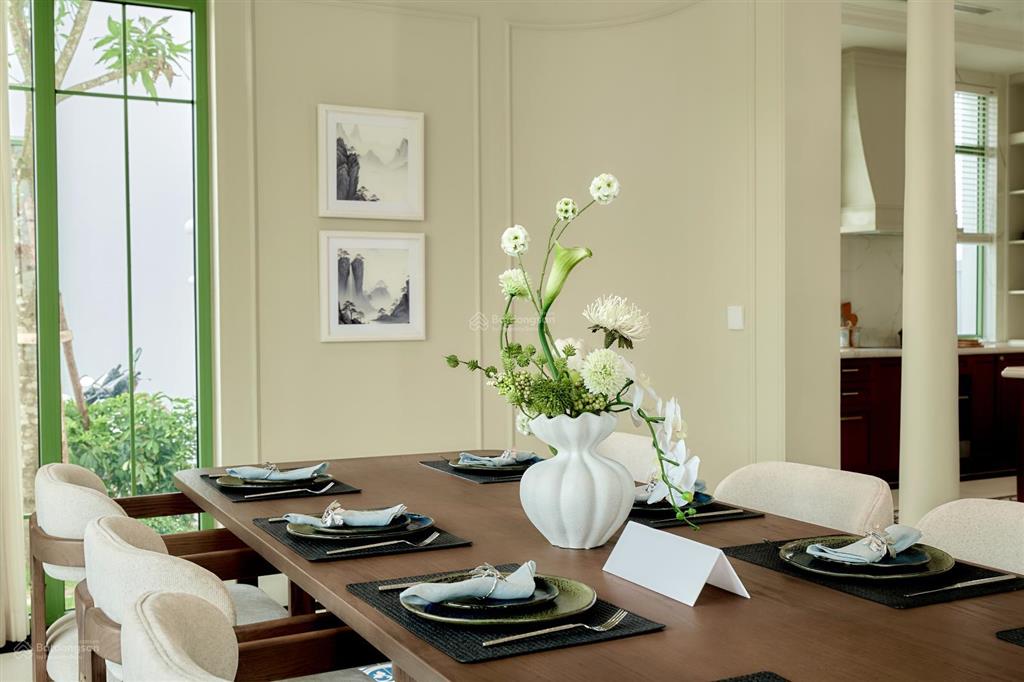 Bán nhanh căn góc vip của vip, view vườn thực vật, đối diện trường học, chân chung cư. giá 9.7 tỷ