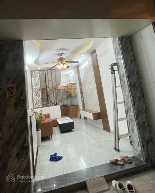 Siêu phẩm minh khai  28m2, 5 tầng  giá chỉ hơn 6 tỷ  nhà dân xây  cách ô tô chỉ 50m