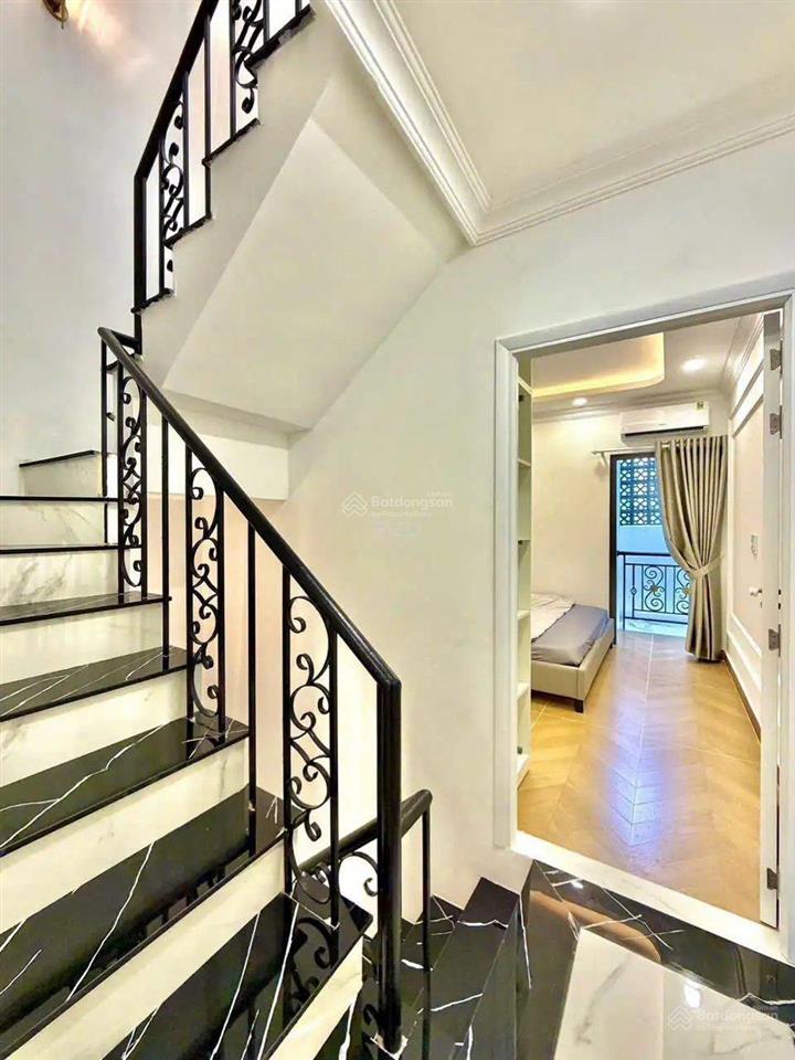 Nhà đẹp vào ở ngay! phan xích long, p3, phú nhuận  dt 46.7m2, sẵn 3 tầng  3 pn  chỉ 8,9 tỷ tl