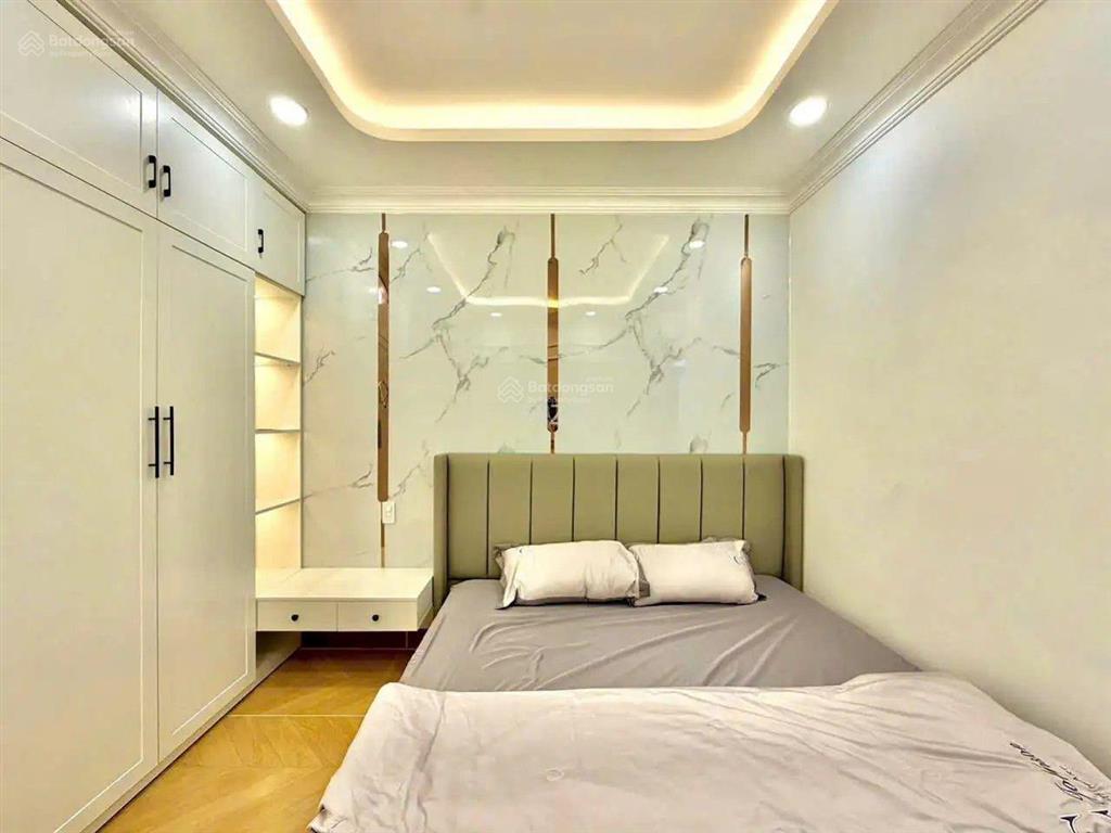 Nhà đẹp vào ở ngay! phan xích long, p3, phú nhuận  dt 46.7m2, sẵn 3 tầng  3 pn  chỉ 8,9 tỷ tl