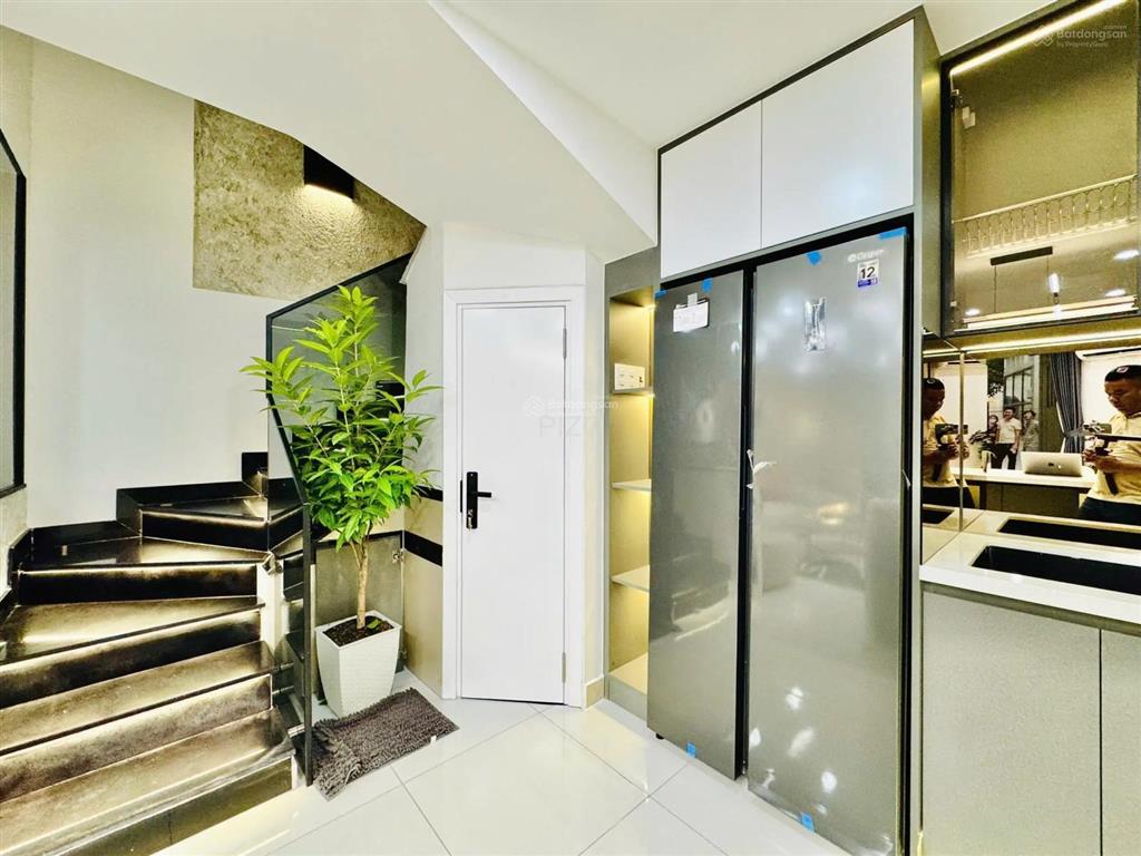 Siêu phẩm ! giảm gần 2 tỷ căn góc 2 mặt tiền khu cách mạng tháng tám, quận 3, dt đẹp 4x15m chỉ 16.8