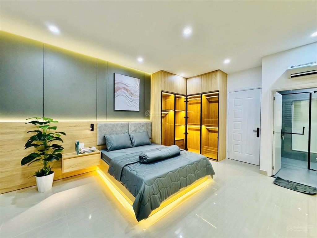 Siêu phẩm ! giảm gần 2 tỷ căn góc 2 mặt tiền khu cách mạng tháng tám, quận 3, dt đẹp 4x15m chỉ 16.8