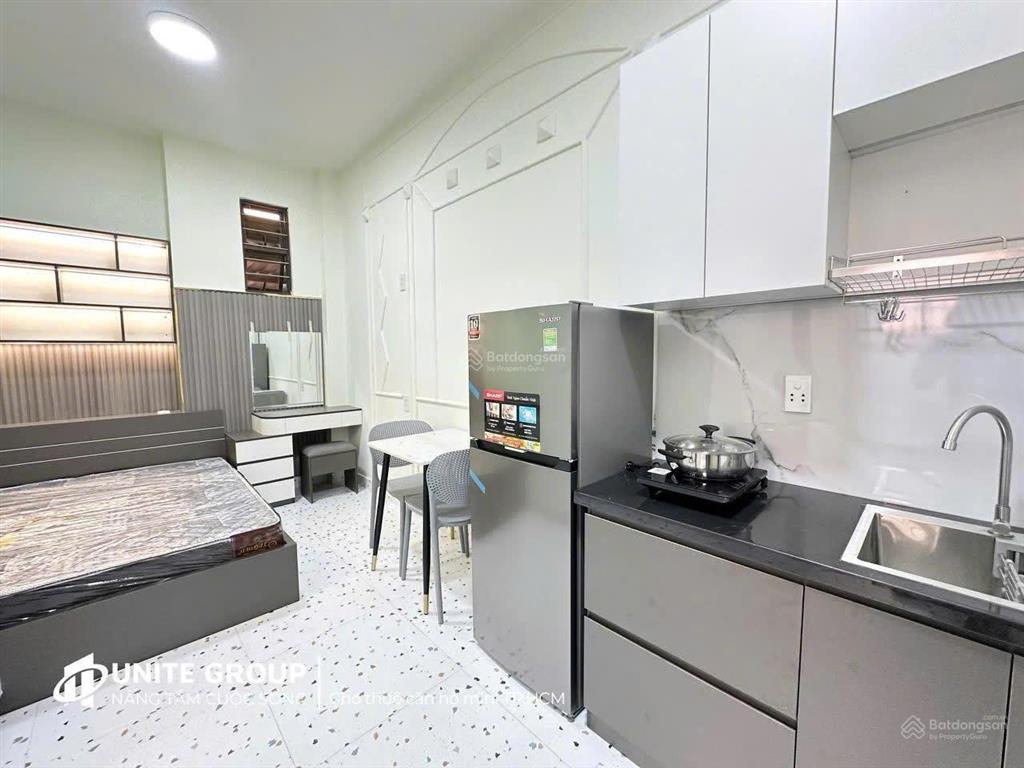 Siêu phẩm giữ dòng tiền ~~~ 14 chdv full nội thất ngang 5.6m ngay trung tâm phú nhuận 18.9 tỷ tl