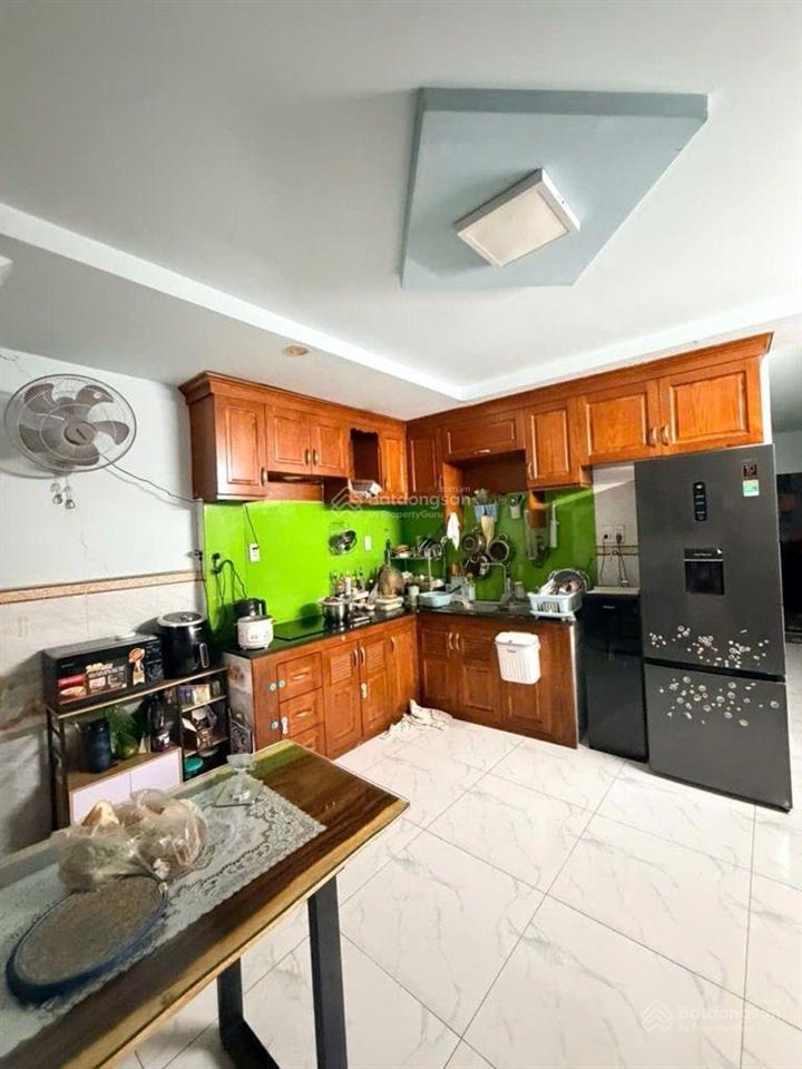 3.65 tỷ nhà đẹp kiên cố  hẻm xe hơi thông hiệp thành 17 q12 nở hậu dtsd 70m2 (4.2 x 17m)