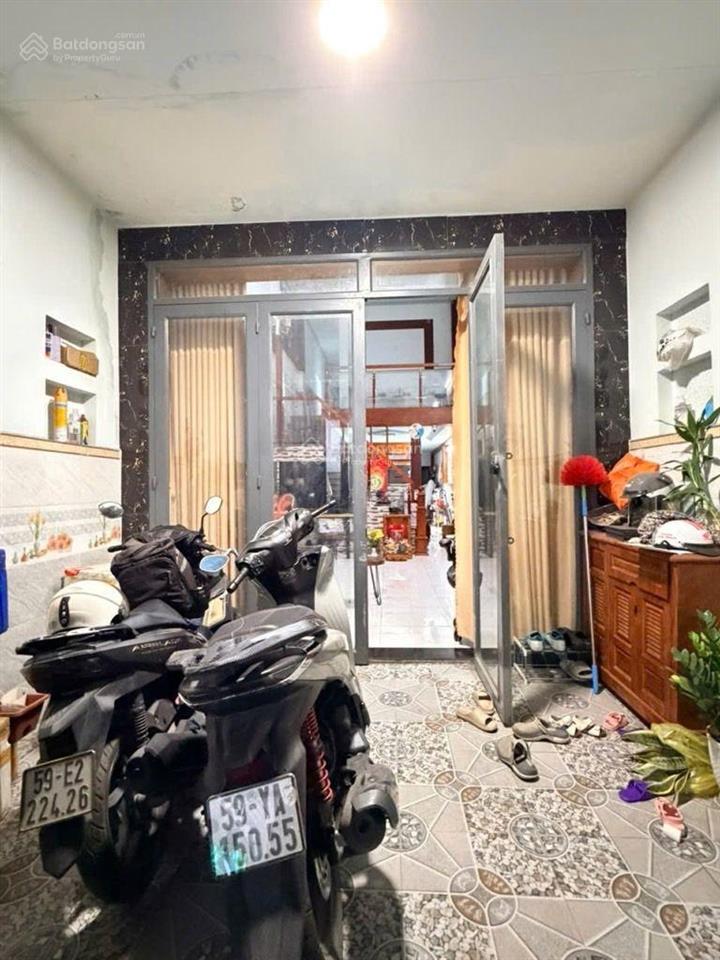 3.65 tỷ nhà đẹp kiên cố  hẻm xe hơi thông hiệp thành 17 q12 nở hậu dtsd 70m2 (4.2 x 17m)