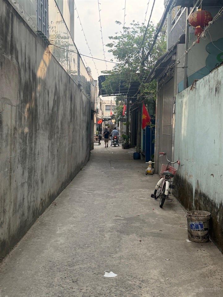 3.65 tỷ ngay công viên phần mềm quang trung tô ký quận 12 nhà 2 tầng 2pn 53m2 ( 4x13m)hbg