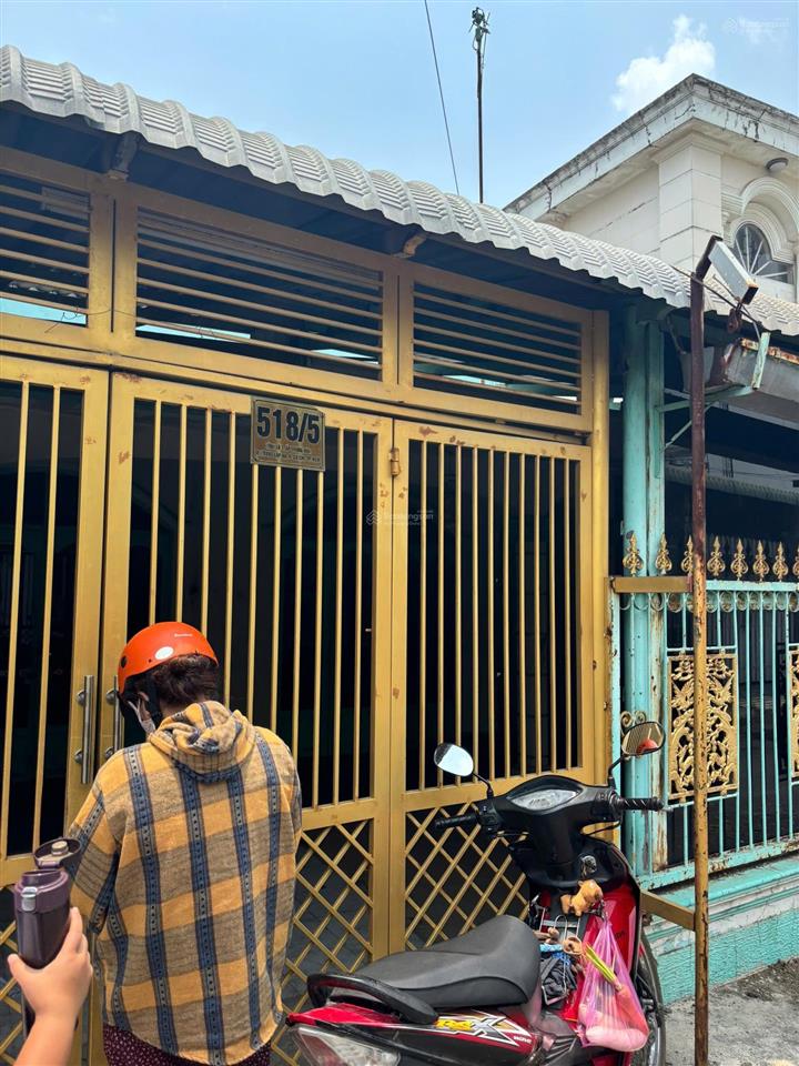 Nhà nhuận đức ngang 8m gần kế trường học, chợ