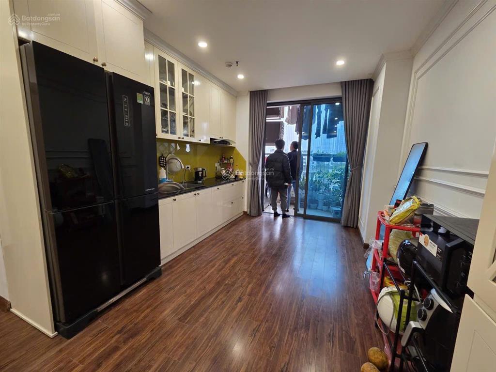 Siêu hiếm! căn 2pn 66m2 toà a sky central 176 định công, ban công đông nam, 6.95 tỷ có tl, sổ đỏ cc