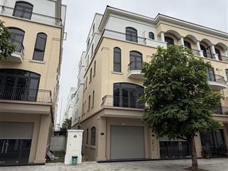 Chính chủ cần bán gấp shophouse xẻ khe sổ đỏ sở hữu lâu dài diện tích 98m phân khu chà là